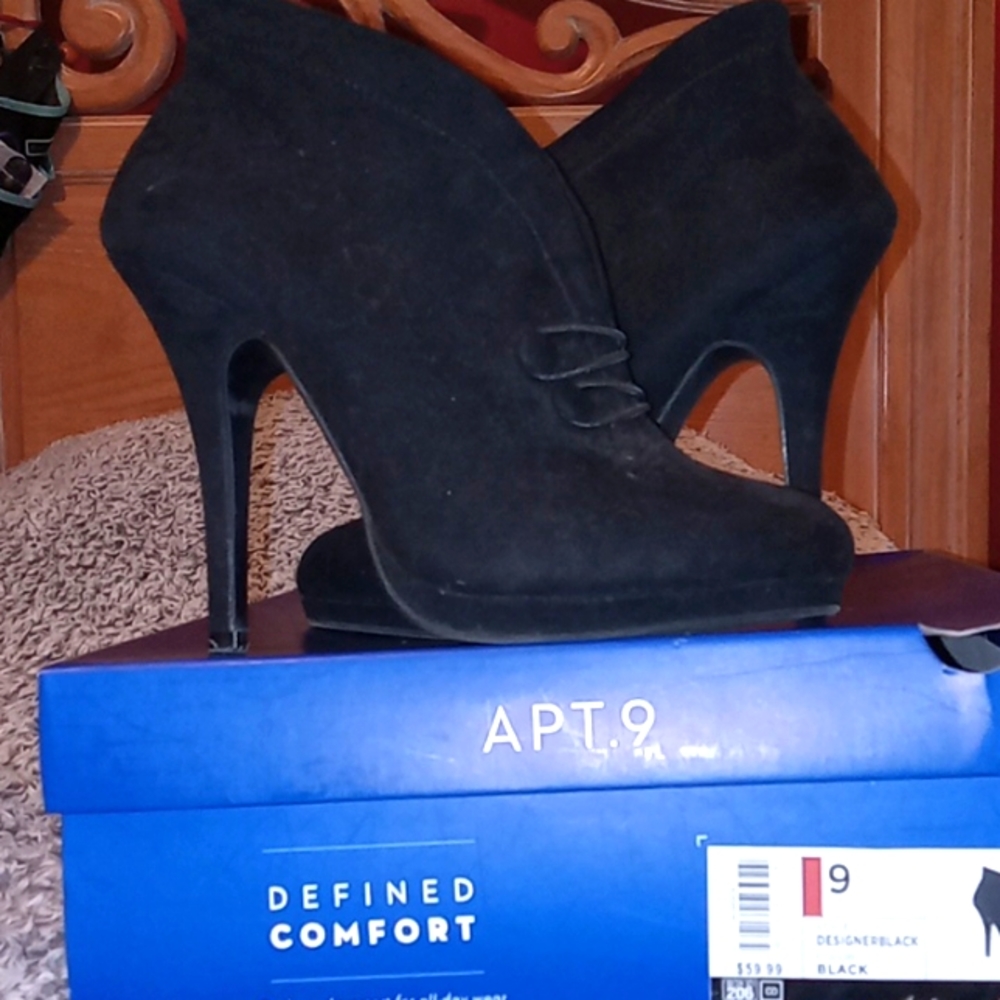 Apt. 9 Designer Black booties, Size 9